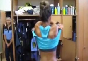 Alman Kadın Polislerden Seksi Video