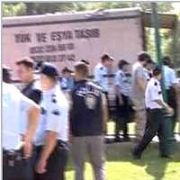 HACIHÜSREV E NAKLİYE KAMYONUYLA POLİS BASKINI