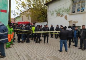 Konya da Kerpiç Ev Çöktü,3 Ölü