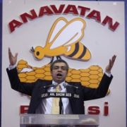  KEŞKE BAŞIMIZA ÇUVAL GEÇİRİLİRKEN DE SESİN ÇIKSAYDI 