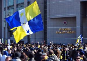SAVUNMA İÇERDE, TARAFTAR DIŞARDA