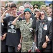 ŞEHİT ALBAYIN EŞİ:  EŞİM KENDİ İSTEDİĞİ GİBİ ŞEHİT OLDU 