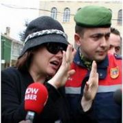 ŞİMDİ DE EVİNİ KAYBEDİYOR