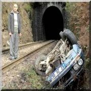 UÇURUMDAN UÇUP TRENİN ÖNÜNE DÜŞTÜ