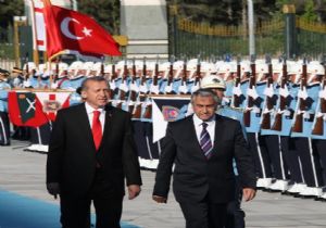 KKTC Cumhurbaşkanı Akıncı Ak Saray da!