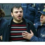 YASİN HAYAL ORHAN PAMUK U UYARDI: AKILLI OLSUN