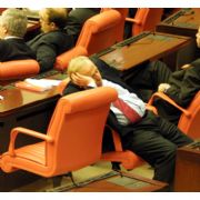 VEKİLLERDEN REKOR MESAİ