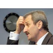 ZAFER ÇAĞLAYAN, SANAYİ BAKANLIĞINI DAĞITTI
