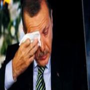 BAŞBAKANLAR DA AĞLAR...