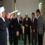 ŞEYH İN ELİNİ ÖPME YARIŞI